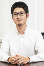 阿部 吉伸 様（左） 伊藤 公樹 様（中） 中村 健太 様（右）