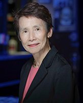 石倉 洋子 氏