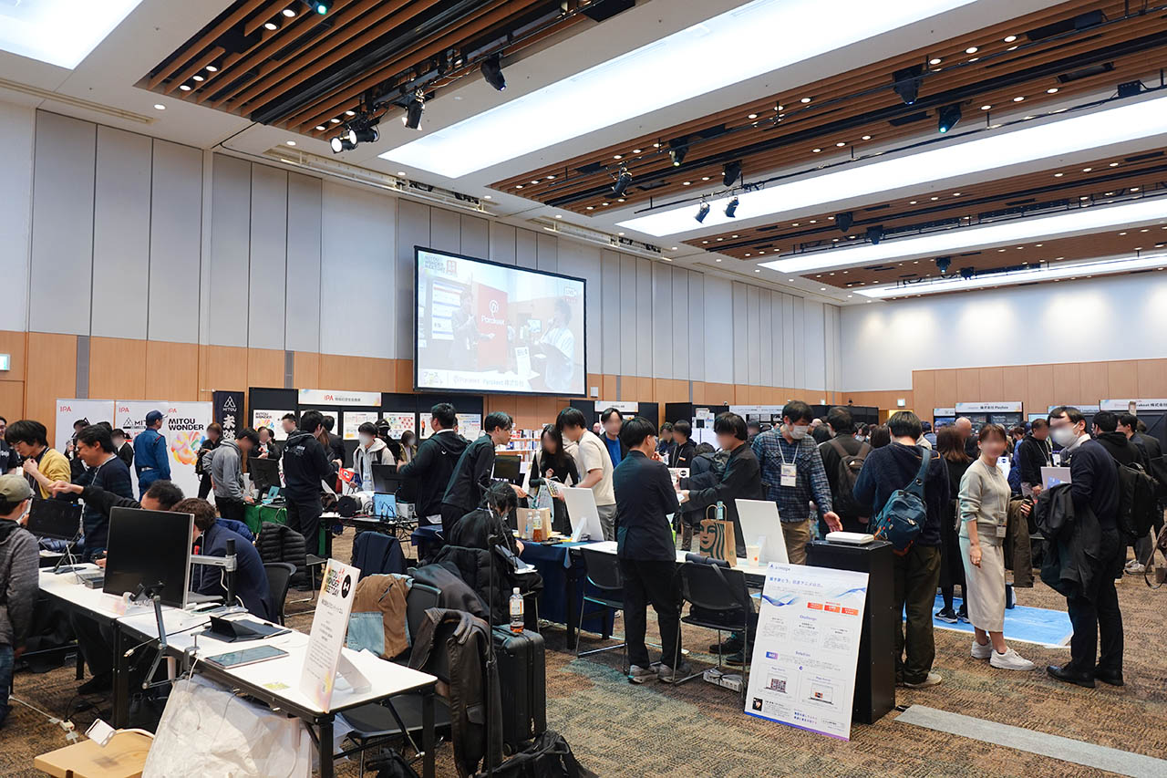 賑わう会場の様子