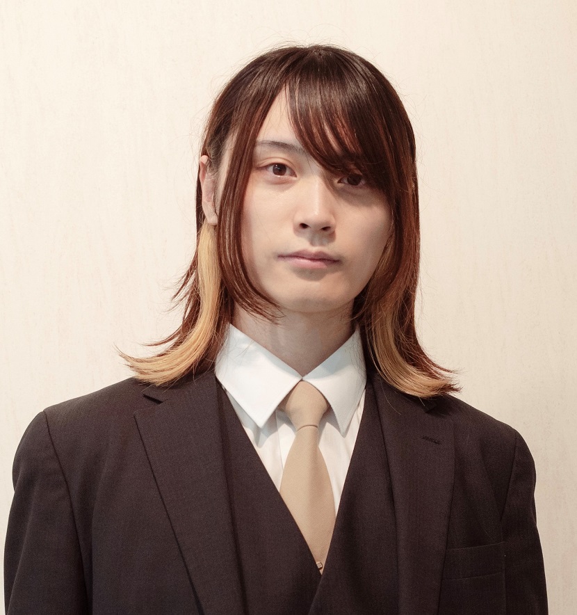 津田通隆顔写真